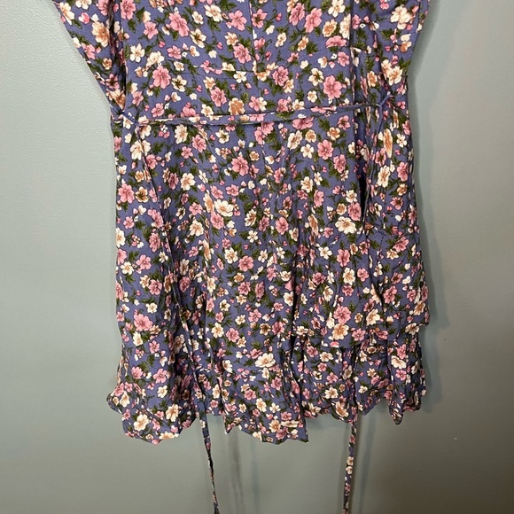 Altar’d State Briar Floral Ruffle Romper - Picture 11 of 13